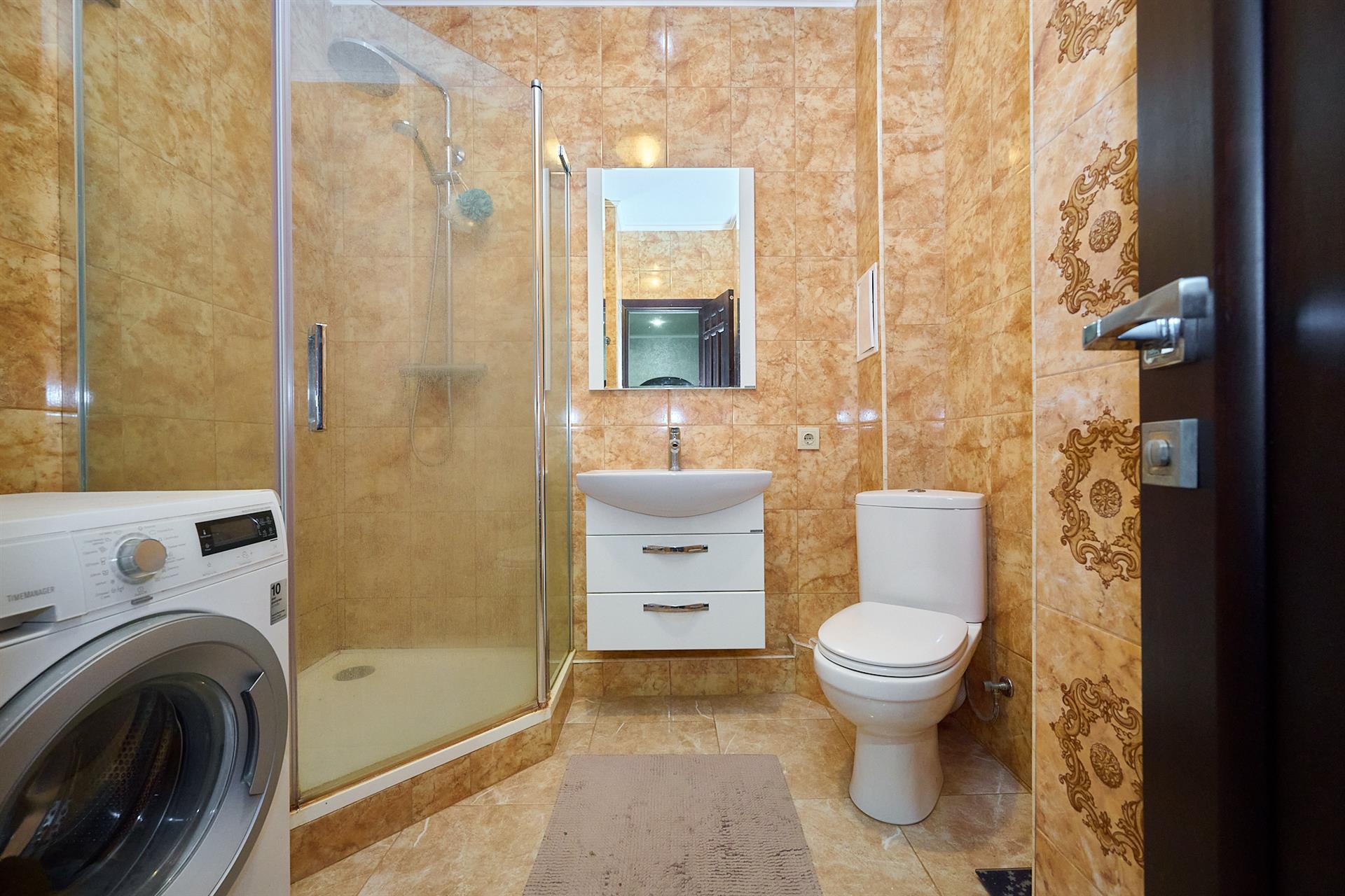 Фото №15: 2-комнатная квартира 65 м² - Краснодар, Центральный внутригородской округ, мкр. Черёмушки, ул. Кубанская, 52