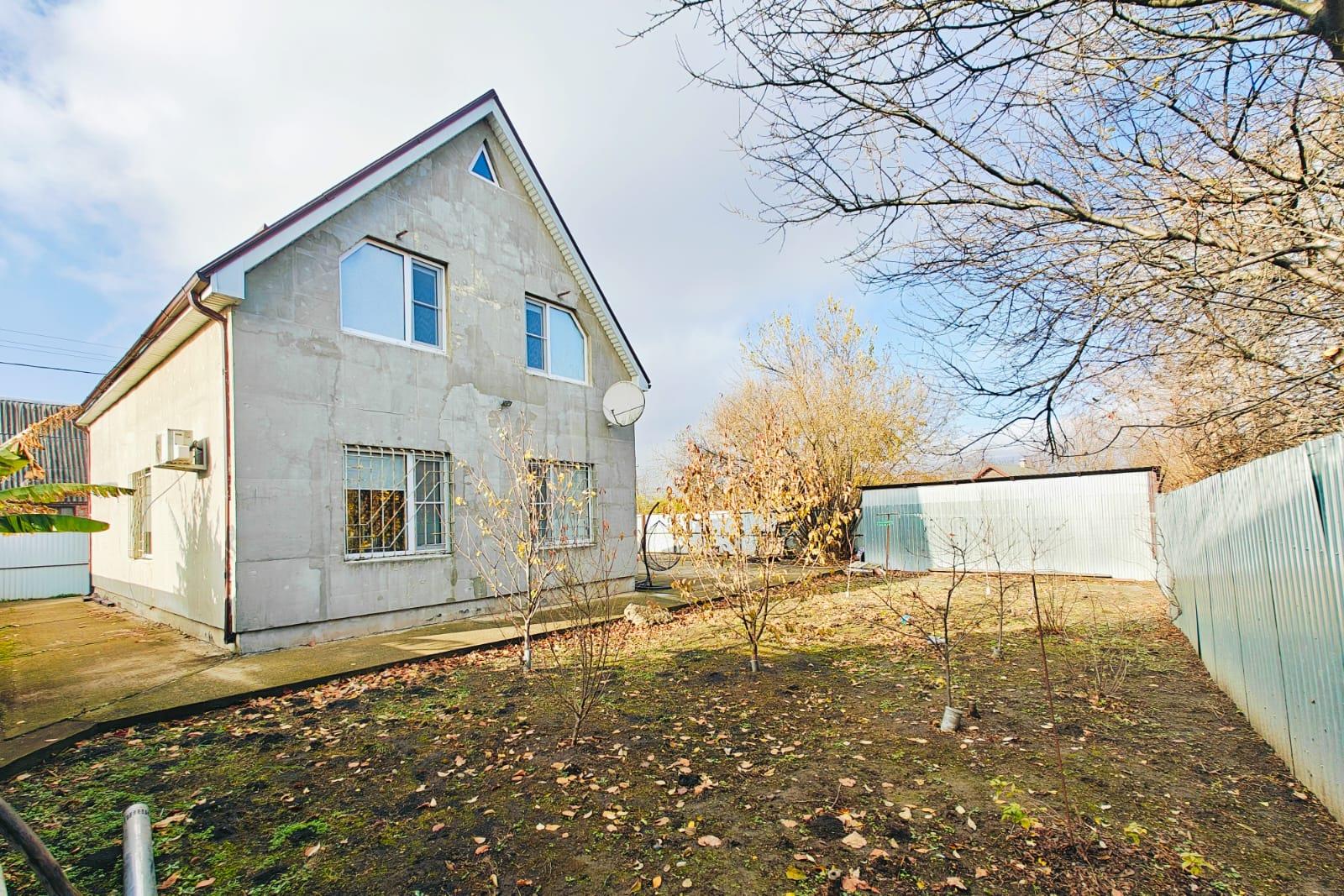 Фото №1: Дом 160 м² + 5 сот. - Виктория, ул. Плодовая, 344