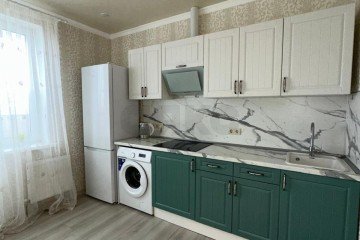 Фото №1: 1-комнатная квартира 39 м² - Российский, мкр. Прикубанский внутригородской округ, ул. имени В.М. Комарова, 21Б