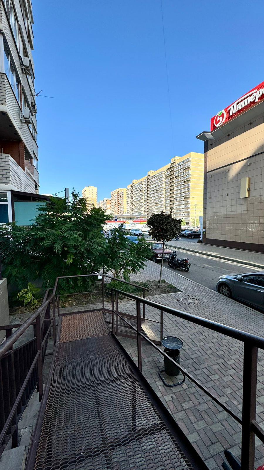 Фото №7: 1-комнатная квартира 36 м² - Краснодар, Прикубанский внутригородской округ, Завод Радиоизмерительных Приборов, мкр. имени Петра Метальникова, ул. Петра Метальникова, 3/1к1