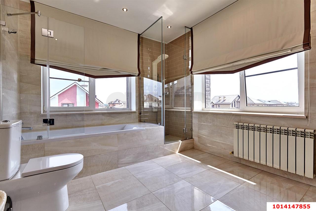 Фото №12: Дом 337 м² + 16 сот. - Краснодар, коттеджный  Зелёная Долина, ул. Шумана, 15