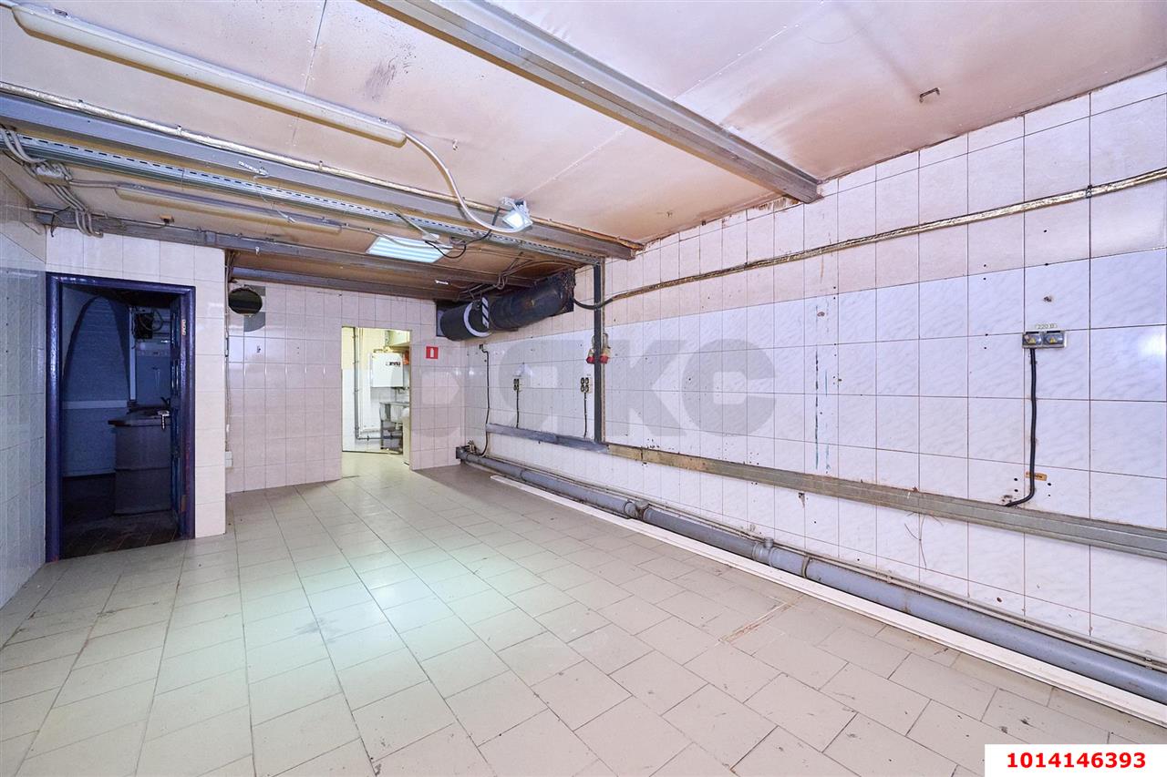 Фото №15: Торговое помещение 200 м² - Краснодар, Центральный, ул. Красноармейская, 81