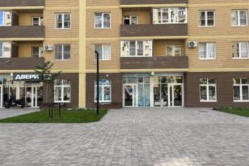 Фото №1: Торговое помещение 42 м² - Краснодар, мкр. жилой комплекс Дыхание, ул. Лётчика Позднякова, 2к20