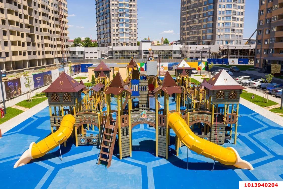 Фото №3: Торговое помещение 33 м² - Краснодар, жилой комплекс Сказка Град, ул. имени В.Н. Мачуги, 166А