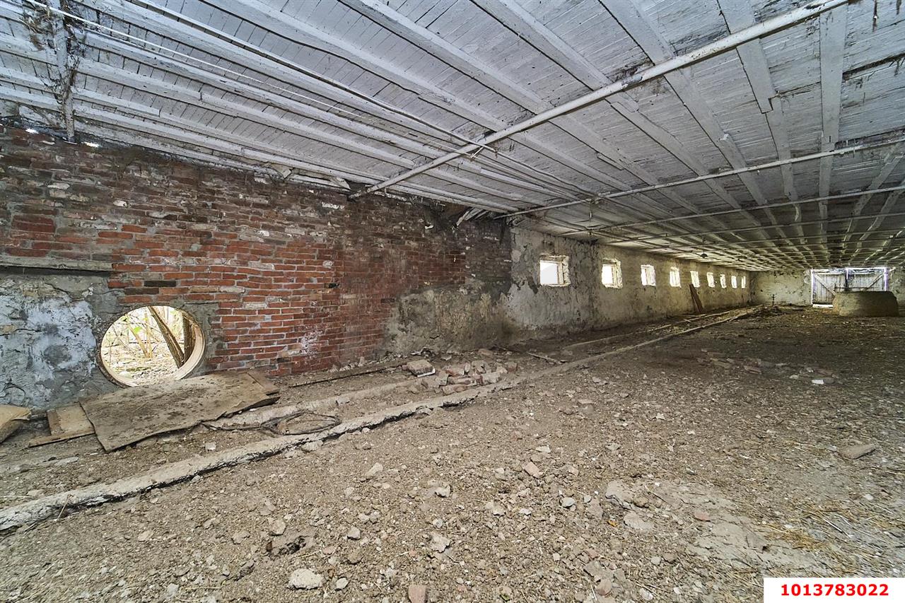 Фото №6: Коммерция 1354 м² - Медвёдовская, Прикубанский внутригородской округ, Завод Измерительных Приборов, мкр. жилой комплекс Москва, ул. Пушкина, 23