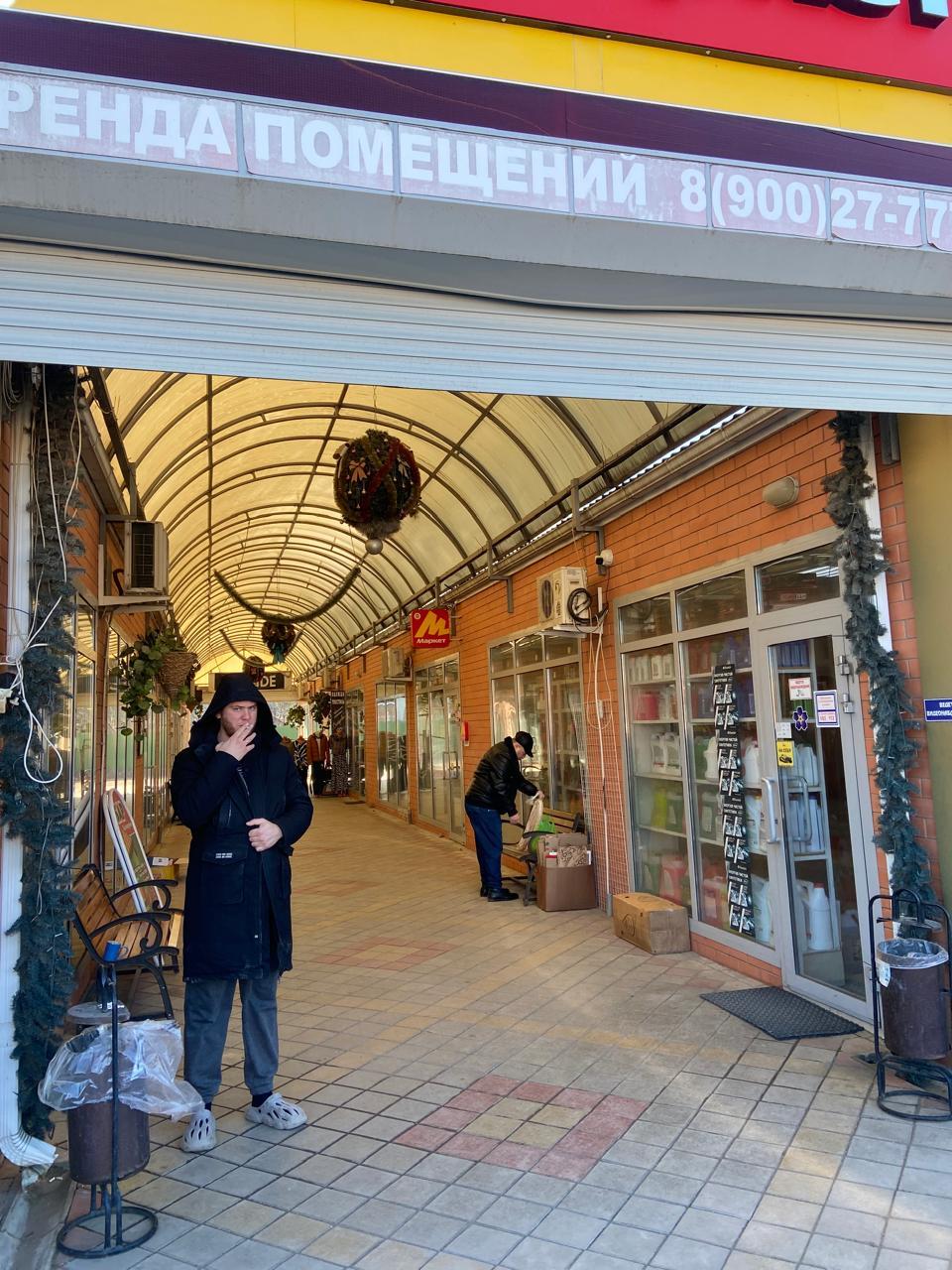 Фото №3: Коммерция 1615 м² - Нововеличковская, Карасунский внутригородской округ, жилой комплекс Марсель-2, ж/р Новознаменский, ул. Луначарского, 8