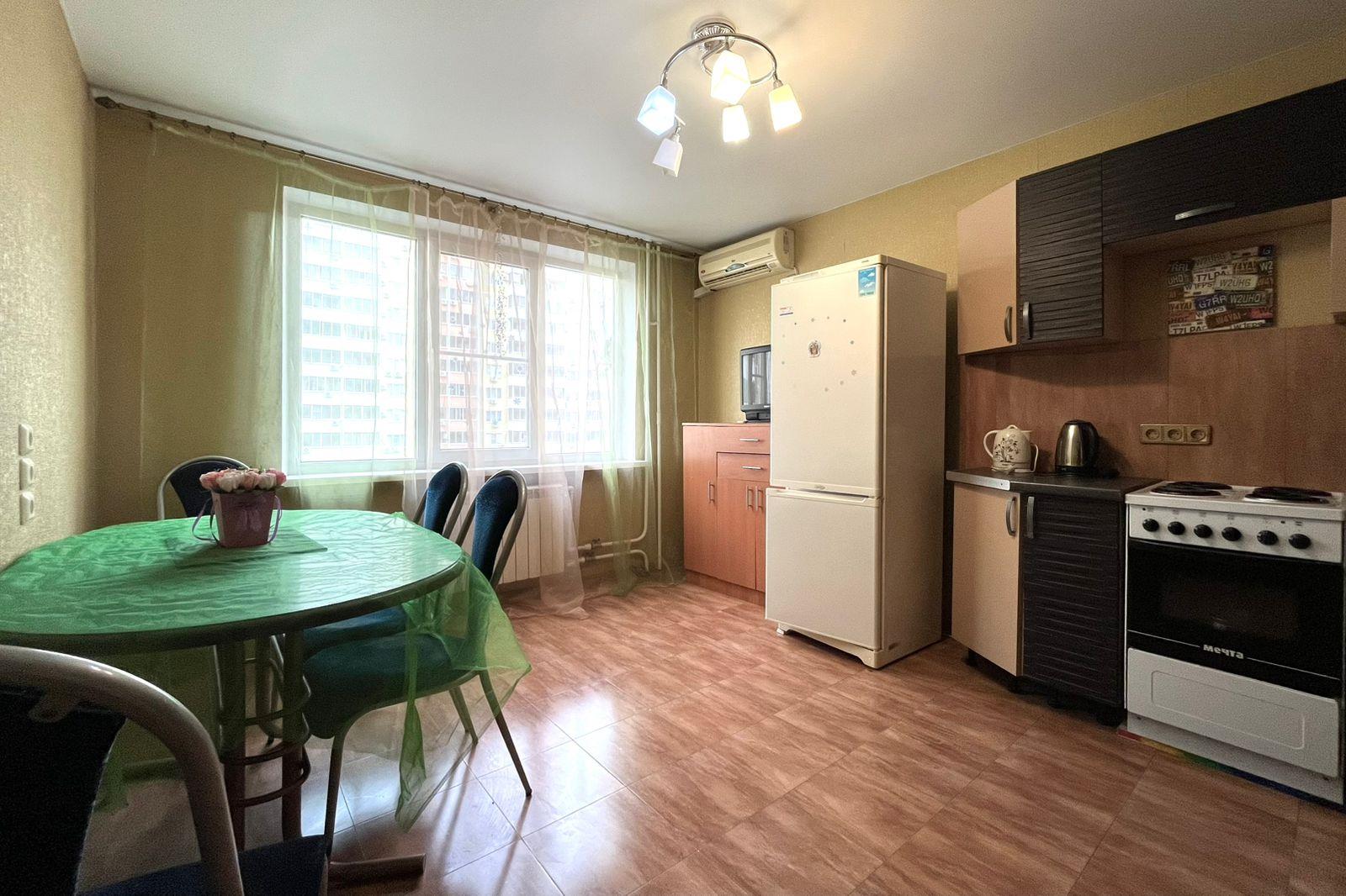 Фото №1: 2-комнатная квартира 65 м² - Краснодар, Прикубанский внутригородской округ, мкр. Репино, пр-д Репина, 24