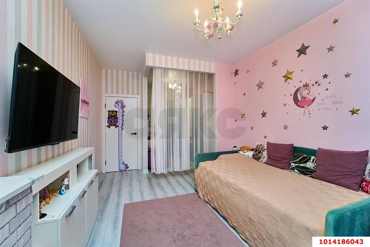 Фото №6: 3-комнатная квартира 93 м² - Краснодар, жилой комплекс Версаль, ул. Черниговская, 1
