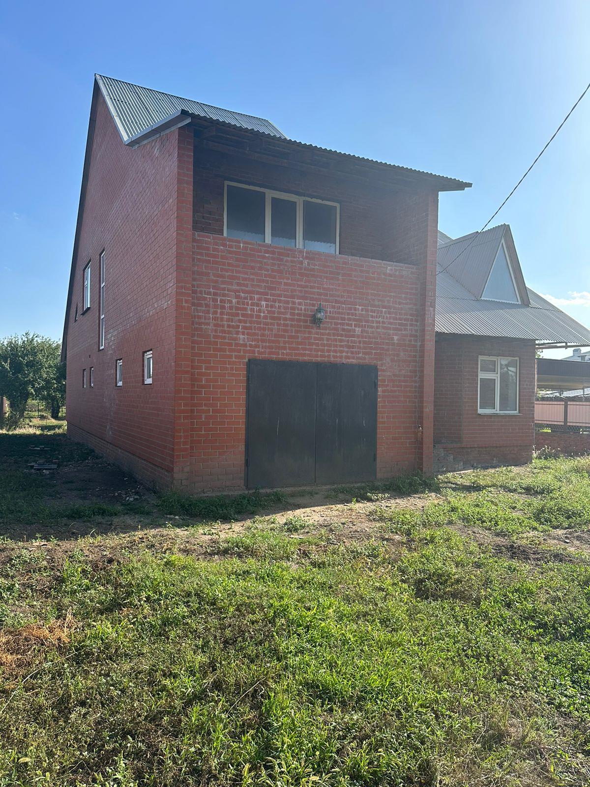 Фото №4: Дом 252 м² + 14.7 сот. - Медвёдовская, Карасунский внутригородской округ, Центральный внутригородской округ, мкр. Черёмушки, ул. Красная, 11