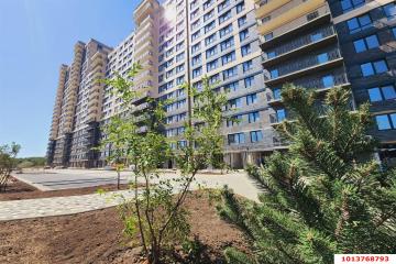 Фото №1: 2-комнатная квартира 70 м² - Краснодар, мкр. Черёмушки, ул. Обрывная, 132/1к1