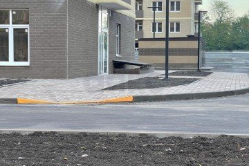 Фото №4: Торговое помещение 31 м² - Краснодар, мкр. жилой комплекс Дыхание, ул. Лётчика Позднякова, 2к24