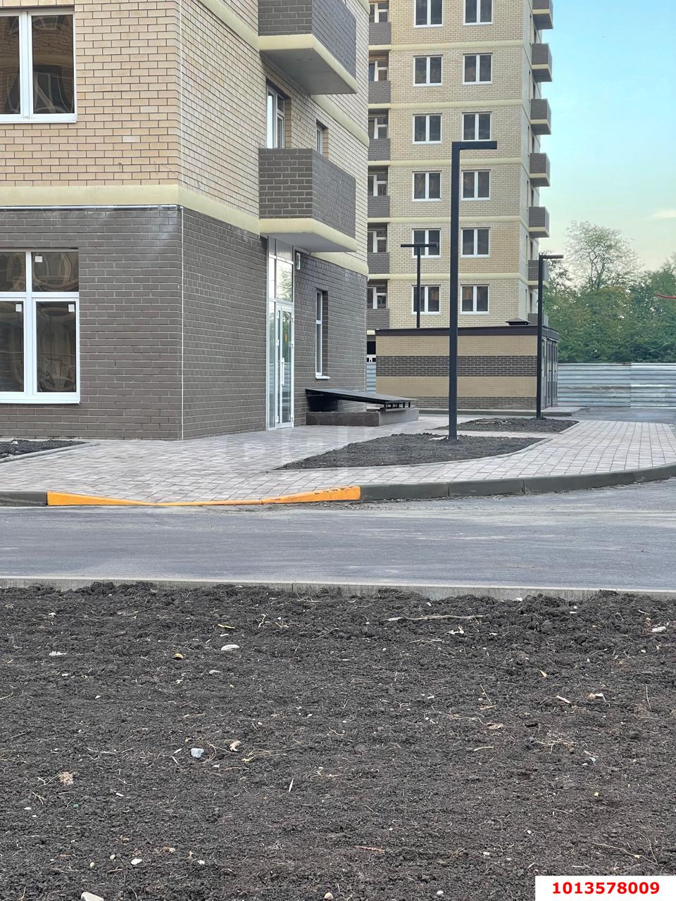Фото №3: Торговое помещение 31 м² - Краснодар, жилой комплекс Дыхание, ул. Лётчика Позднякова, 2к24