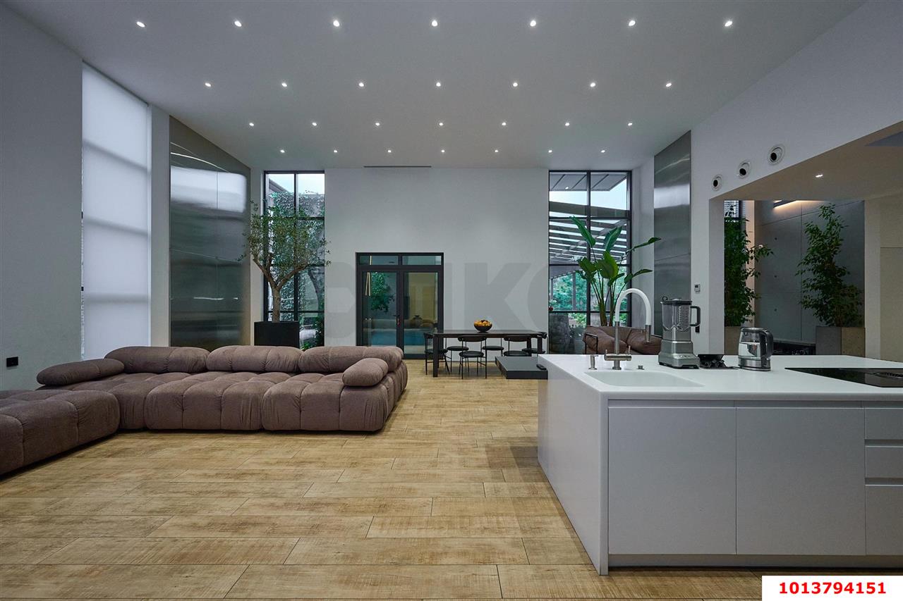 Фото №5: Дом 340 м² + 7.5 сот. - Краснодар, ул. Ивана Беличенко, 48