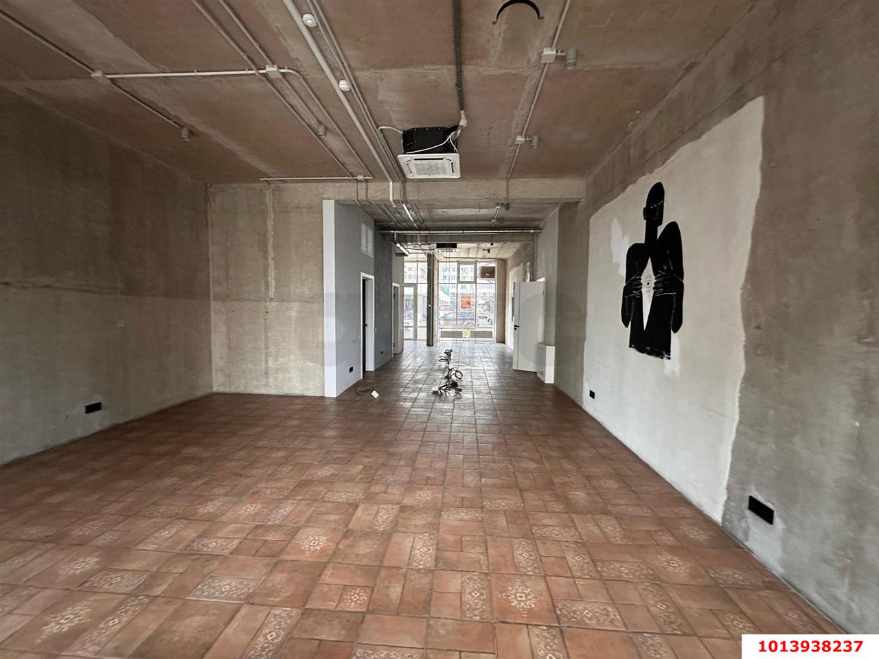 Фото №4: Торговое помещение 87 м² - Краснодар, жилой комплекс Дружный, б-р Адмиралтейский, 3