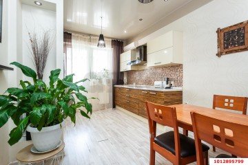 Фото №1: 2-комнатная квартира 86 м² - Краснодар, мкр. Западный внутригородской округ, ул. Кожевенная, 54/1