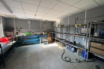 Фото №1: Готовый бизнес 607 м² - Краснодар, мкр. 2-я Площадка, ул. им. Лазарева, 1/1
