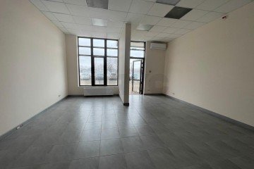 Фото №4: Торговое помещение 44 м² - Краснодар, мкр. Молодёжный, ул. Дубравная, 1