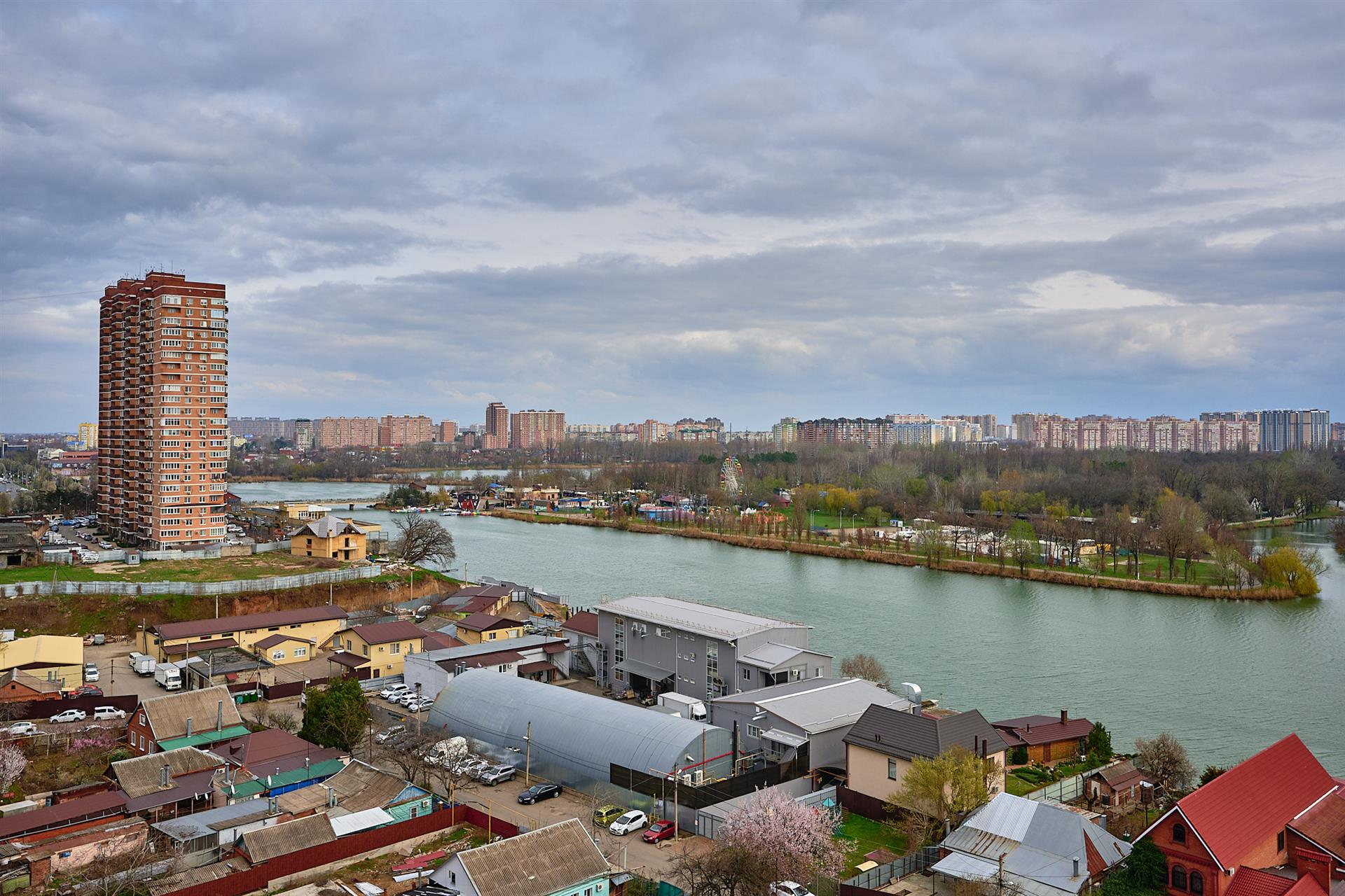 Фото №15: 2-комнатная квартира 74 м² - Краснодар, Черёмушки, ЖК Черёмушки, Центральный внутригородской округ, мкр. жилой комплекс Черёмушки, ул. Кубанская, 45к1