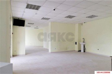 Фото №3: Торговое помещение 162 м² - Российский, мкр. Прикубанский внутригородской округ, ул. Тверская, 21