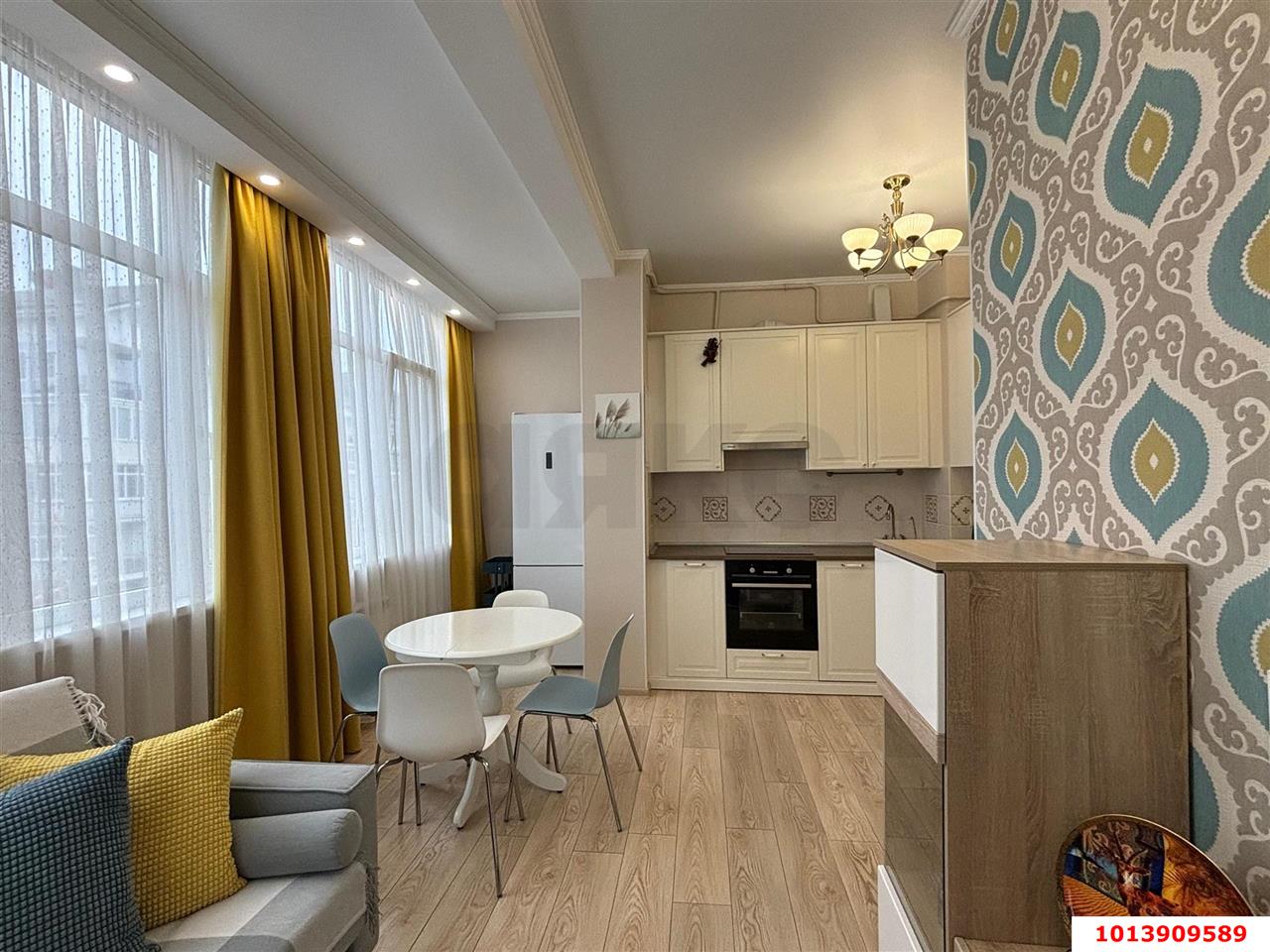 Фото №2: 1-комнатная квартира <span class="whitespace-nowrap">54 м²</span>, <span class="whitespace-nowrap">3/6 эт.</span> - Краснодар, Прикубанский внутригородской округ, мкр. Немецкая Деревня, ул. Баварская, 17