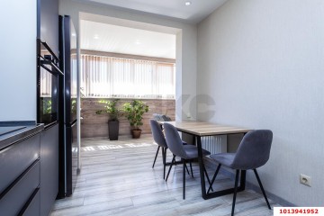 Фото №1: 2-комнатная квартира 61 м² - Краснодар, мкр. жилой комплекс Россинский Парк, ул. Командорская, 15