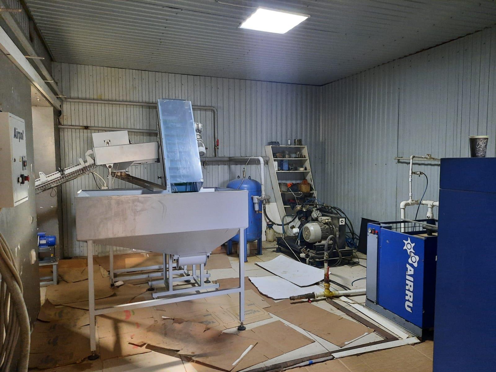 Фото №10: Производственное помещение <span class="whitespace-nowrap">350 м²</span>, <span class="whitespace-nowrap">1/1 эт.</span> - Краснодарский край городской округ Краснодар