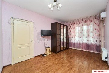 Фото №1: 1-комнатная квартира 40 м² - Краснодар, мкр. Завод Измерительных Приборов, ул. Зиповская, 42