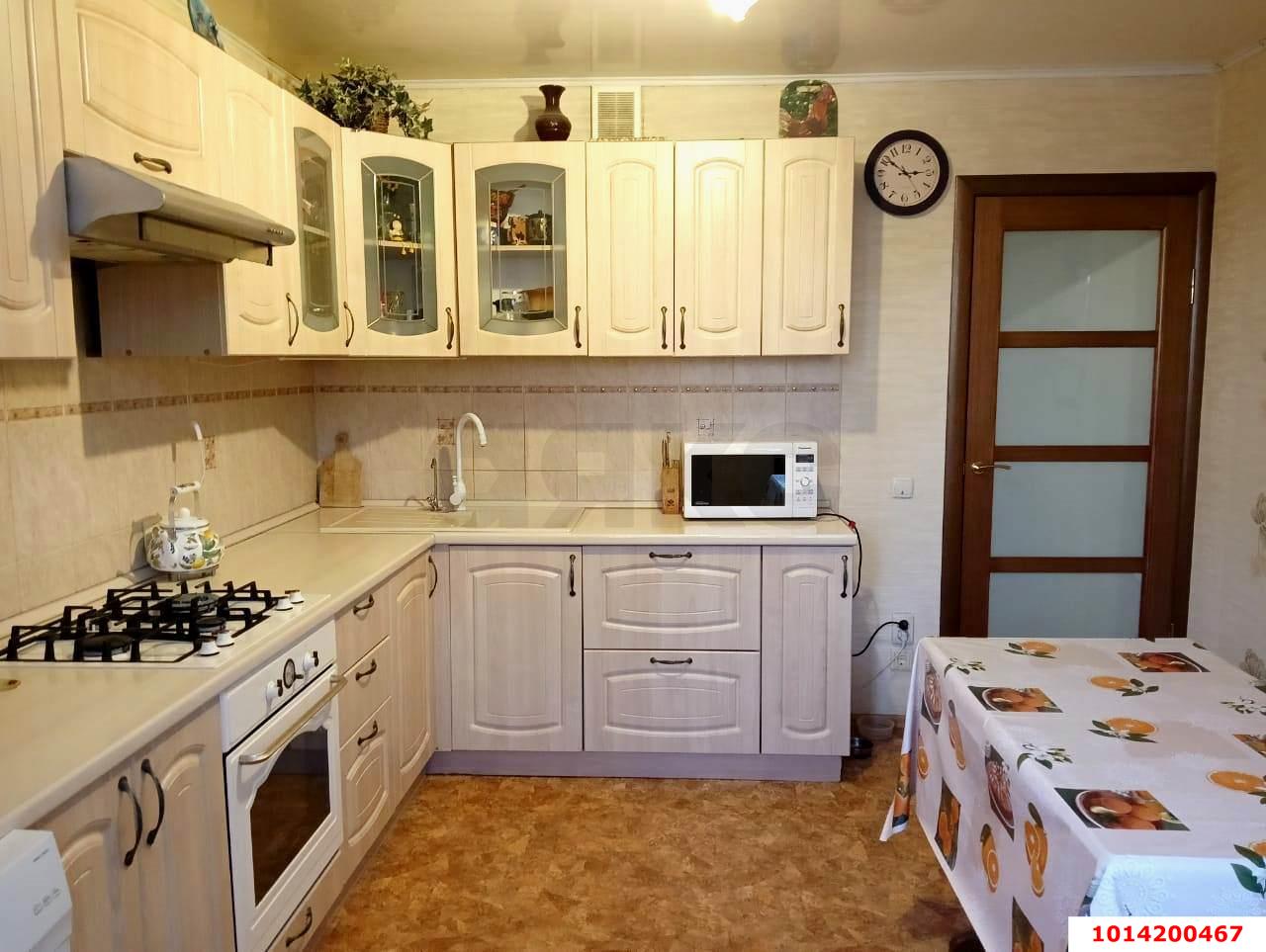 Фото №1: 3-комнатная квартира 82 м² - Краснодар, Центральный внутригородской округ, мкр. Дубинка, ул. Ставропольская, 172