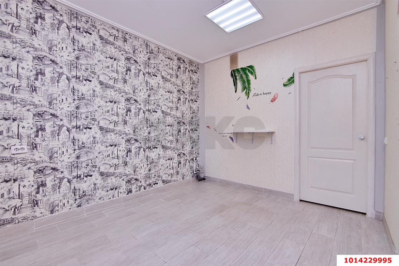 Фото №7: Коммерция 40 м² - Краснодар, ул. Карякина, 31