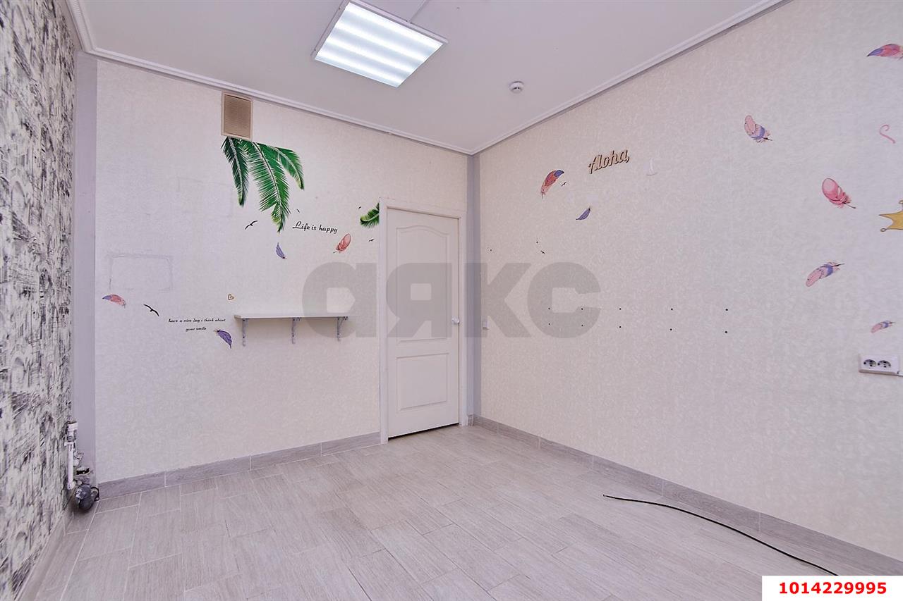 Фото №8: Коммерция 40 м² - Краснодар, ул. Карякина, 31