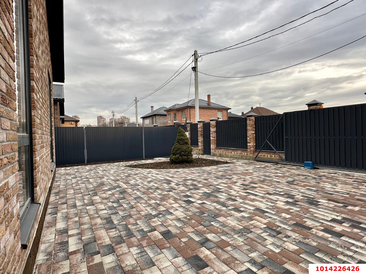 Фото №2: Дом 130 м² + 4.5 сот. - Краснодар, коттеджный  Кореновская Усадьба