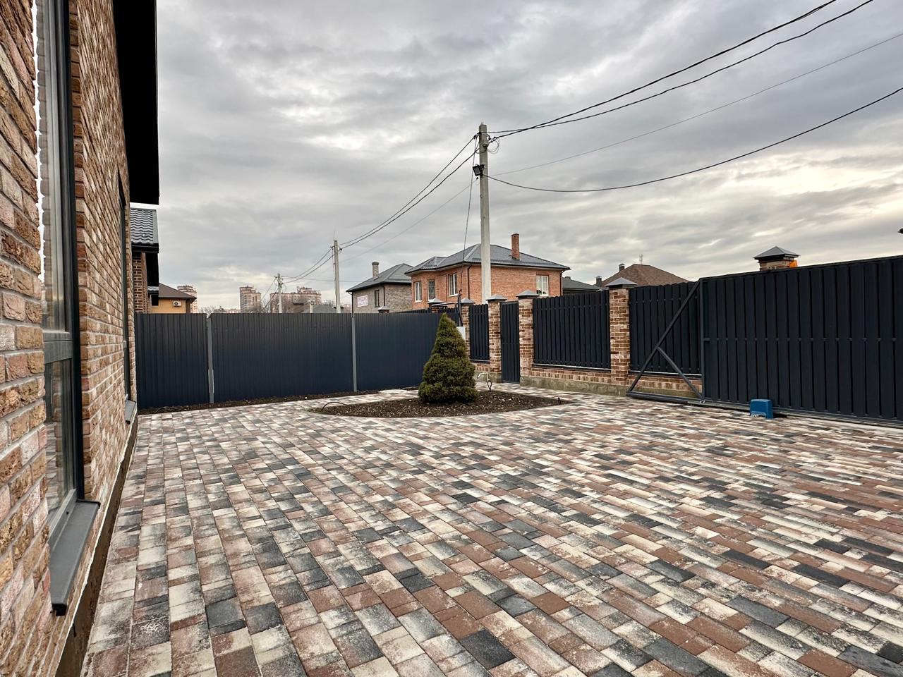 Фото №2: Дом 130 м² + 4.5 сот. - Краснодар, Прикубанский внутригородской округ, п. коттеджный  Кореновская Усадьба