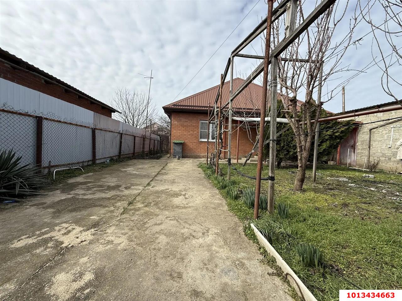 Фото №10: Дом <span class="whitespace-nowrap">122 м²</span> <span class="whitespace-nowrap">+ 4 сот.</span>, <span class="whitespace-nowrap">1 эт.</span> - № 2 АО ЮГТЕКС, мкр. Прикубанский внутригородской округ, ул. Садовая, 540