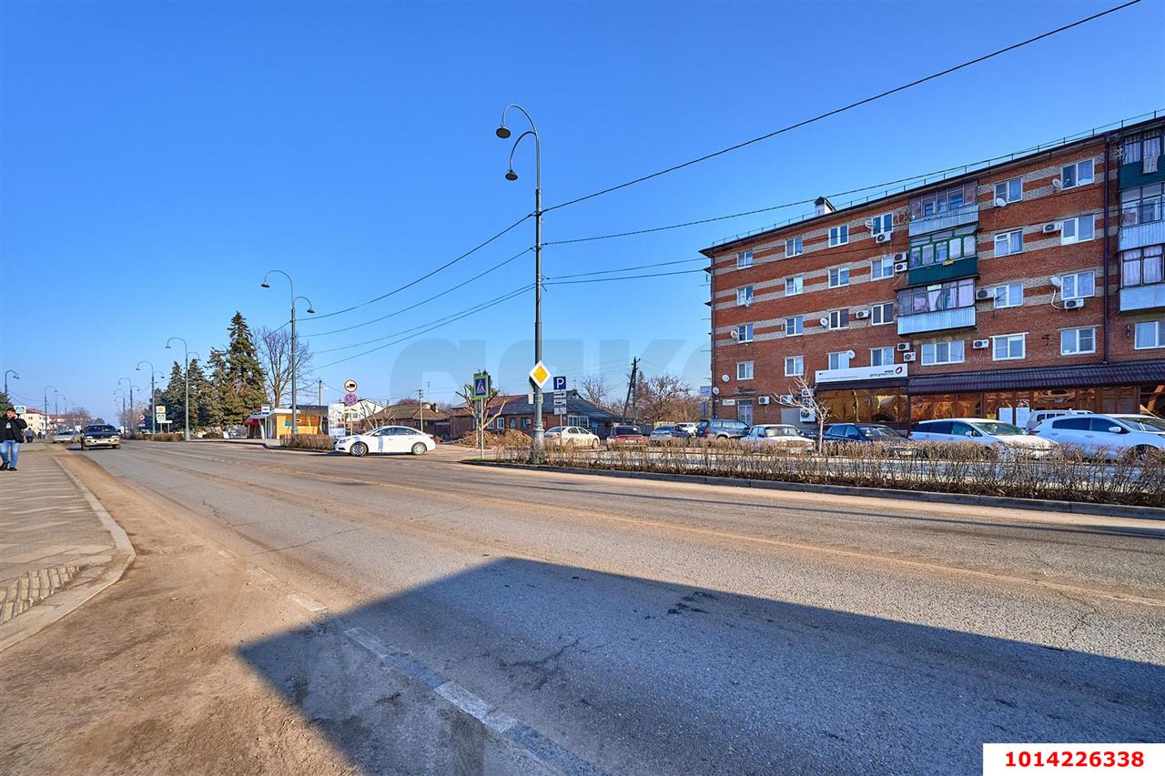 Фото №46: Торговое помещение 1177 м² - Динская, ул. Красная, 93