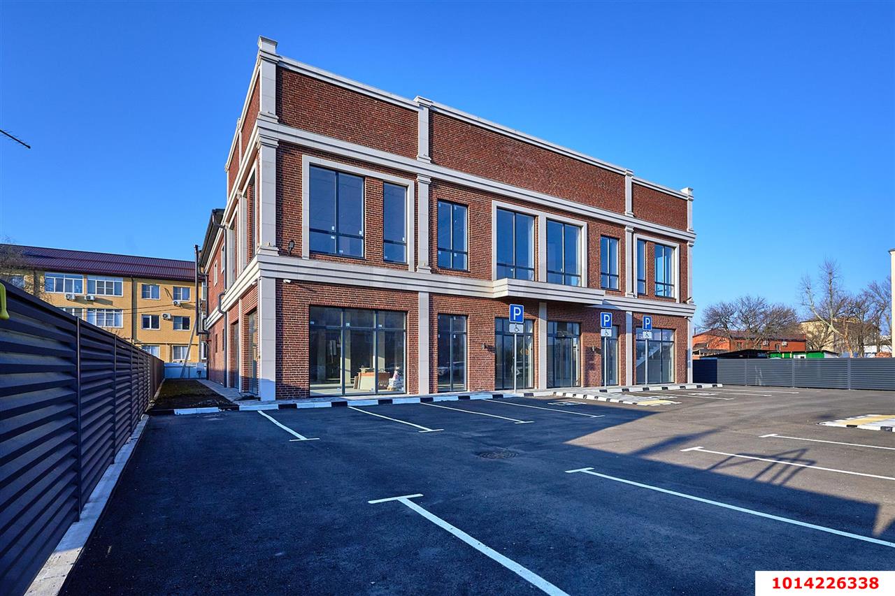 Фото №2: Коммерция 1176 м² - Динская, Прикубанский внутригородской округ, мкр. Витаминкомбинат, ул. Красная, 93