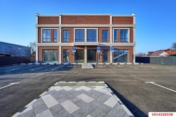 Фото №4: Торговое помещение 1177 м² - Динская, ул. Красная, 93