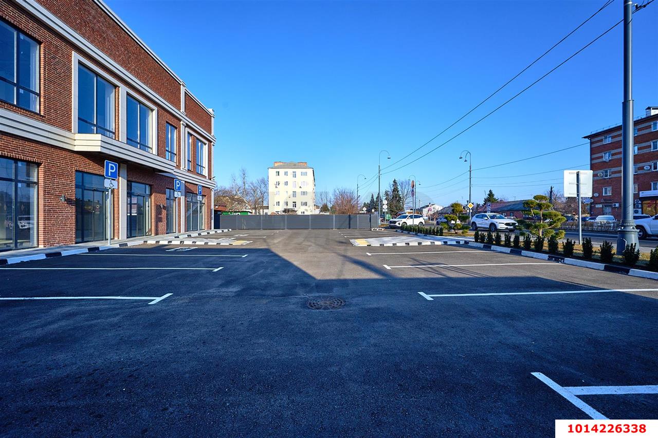 Фото №3: Коммерция 1176 м² - Динская, Прикубанский внутригородской округ, мкр. Витаминкомбинат, ул. Красная, 93