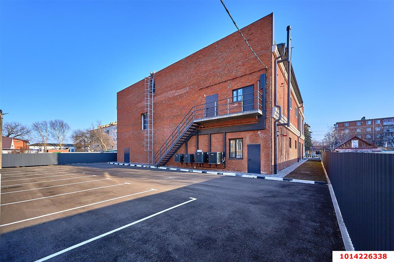 Фото №18: Коммерция 1176 м² - Динская, Прикубанский внутригородской округ, мкр. Витаминкомбинат, ул. Красная, 93