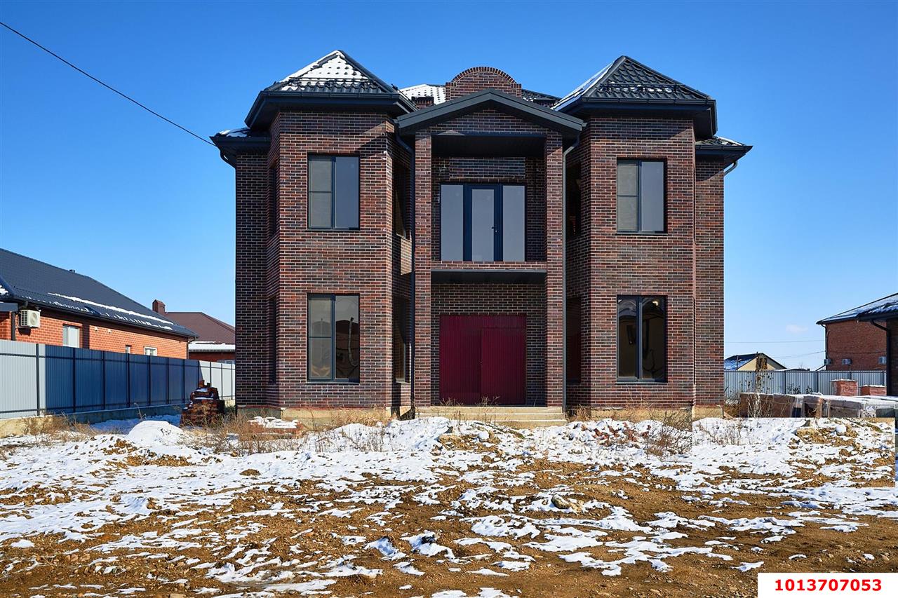 Фото №1: Дом 316 м² + 8 сот. - Яблоновский, ул. Королёва, 10