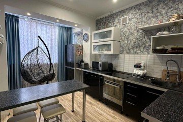Фото №1: 4-комнатная квартира 110 м² - Краснодар, мкр. Музыкальный, ул. имени С.В. Рахманинова, 5