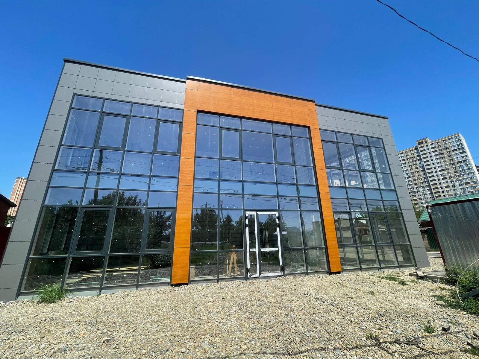 Фото №1: Коммерция 585 м² - Краснодар, Прикубанский внутригородской округ, мкр. Славянский, ул. Красных Партизан, 43