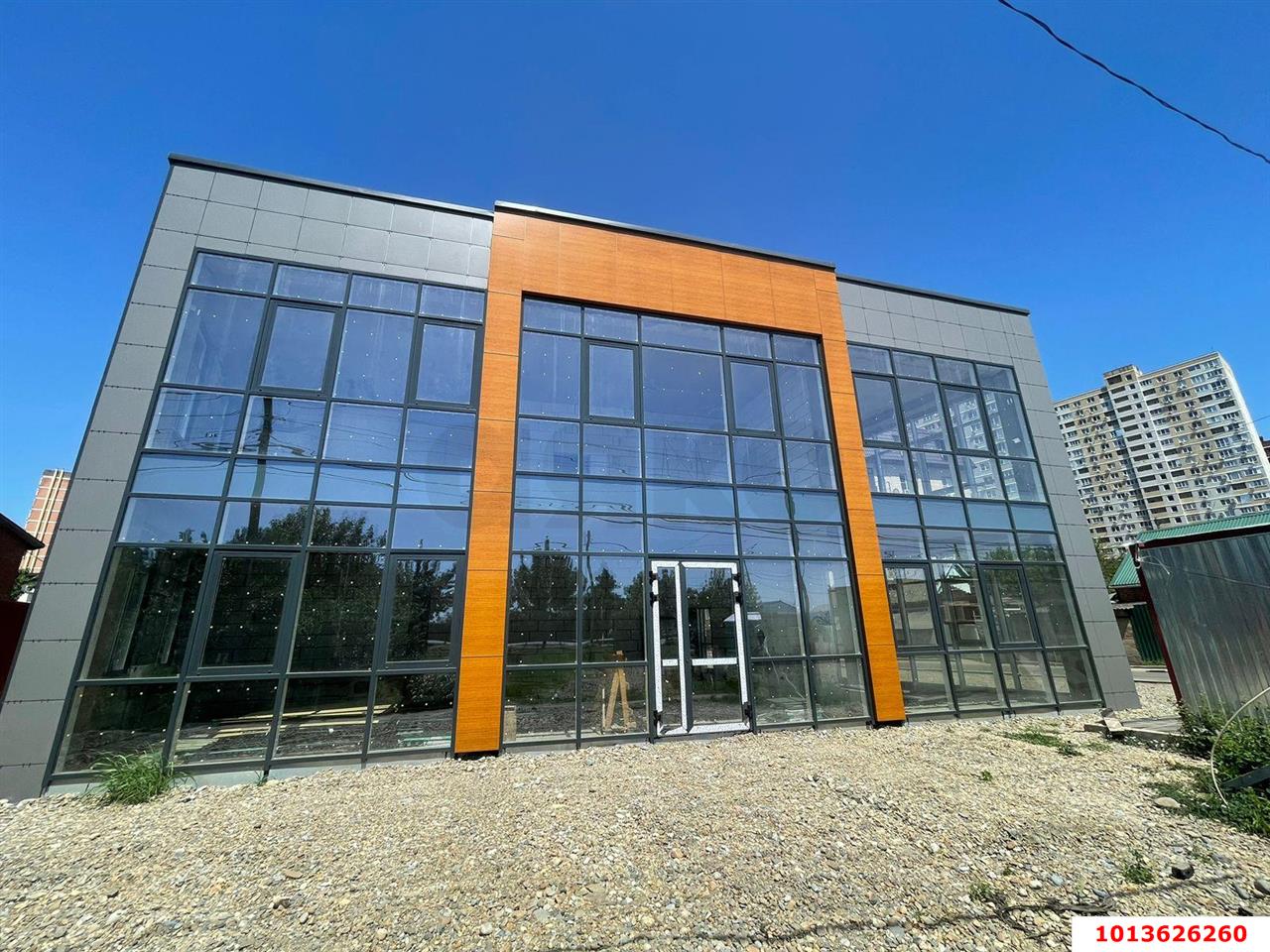 Фото №1: Коммерция 585 м² - Краснодар, Прикубанский внутригородской округ, мкр. Славянский, ул. Красных Партизан, 43