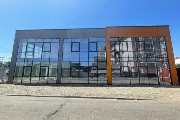 Фото №2: Коммерция 585 м² - Краснодар, мкр. Славянский, ул. Красных Партизан, 43