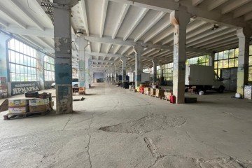 Фото №5: Торговое помещение 5000 м² - Майкоп, мкр. Центр, ул. Жуковского, 31/1