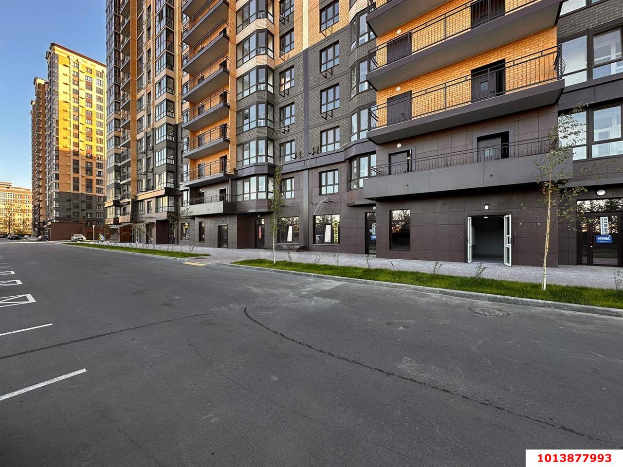 Фото №1: Торговое помещение 104 м² - Краснодар, Достояние, ул. Григория Булгакова, 16