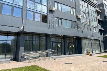 Фото №2: Коммерция 89 м² - Краснодар, мкр. Микрохирургии глаза, ул. Красных Партизан, 4/4