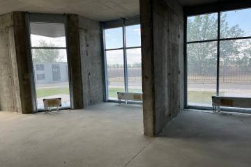 Фото №2: Коммерция 103 м² - Краснодар, мкр. Микрохирургии глаза, ул. Красных Партизан, 4/4