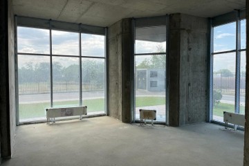 Фото №2: Торговое помещение 124 м² - Краснодар, мкр. Микрохирургии глаза, ул. Красных Партизан, 4/4