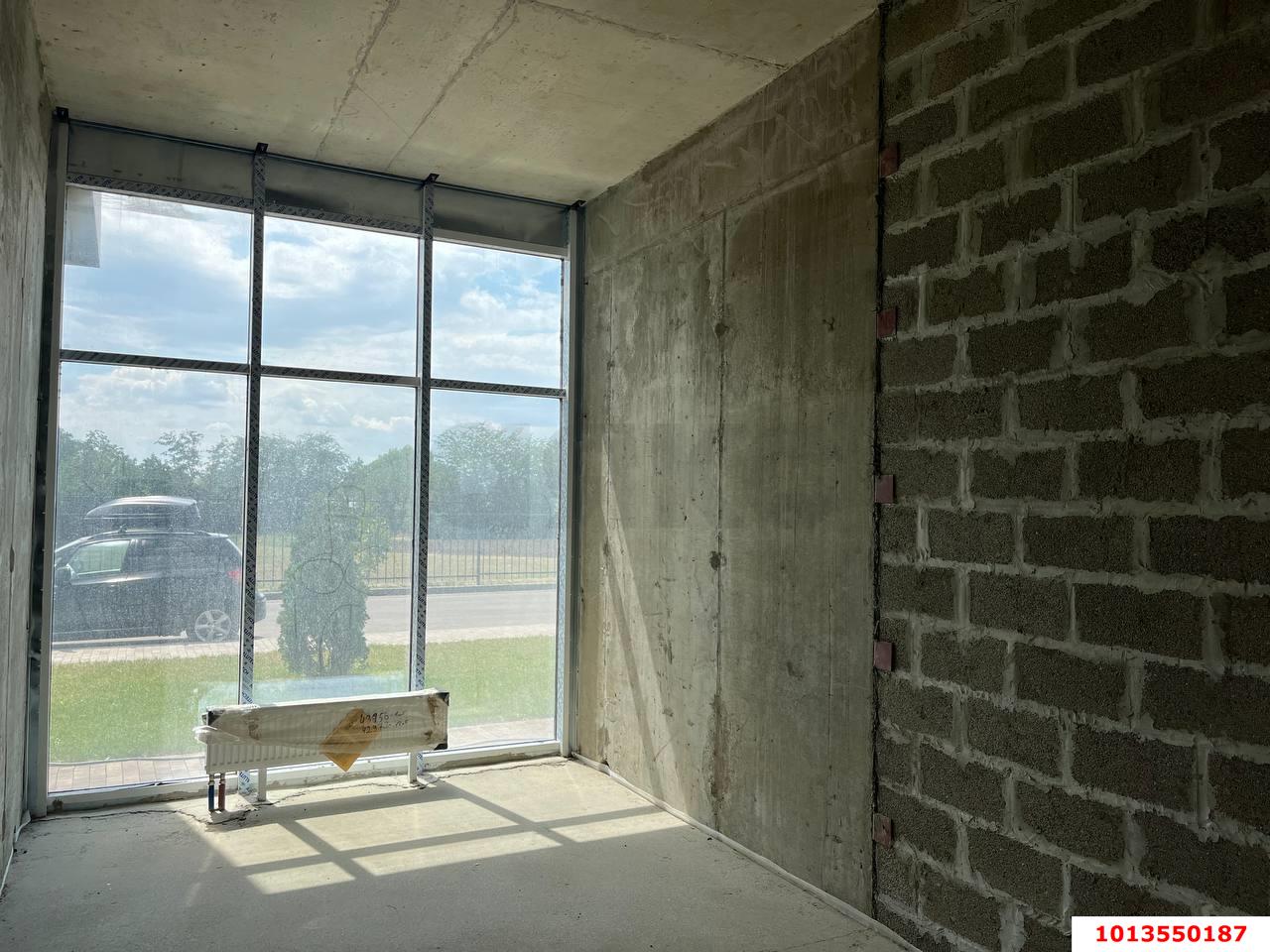 Фото №1: Торговое помещение 124 м² - Краснодар, Микрохирургии глаза, ул. Красных Партизан, 4/4