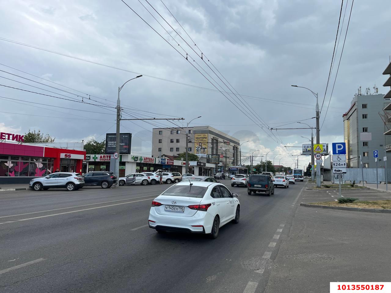 Фото №4: Торговое помещение 124 м² - Краснодар, Микрохирургии глаза, ул. Красных Партизан, 4/4